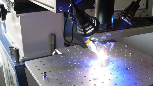 automatic laser welding machine